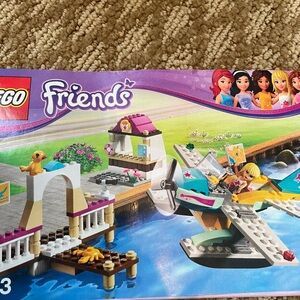 LEGO Friends Seaside Adventure Set - Blue, Yellow, Pink